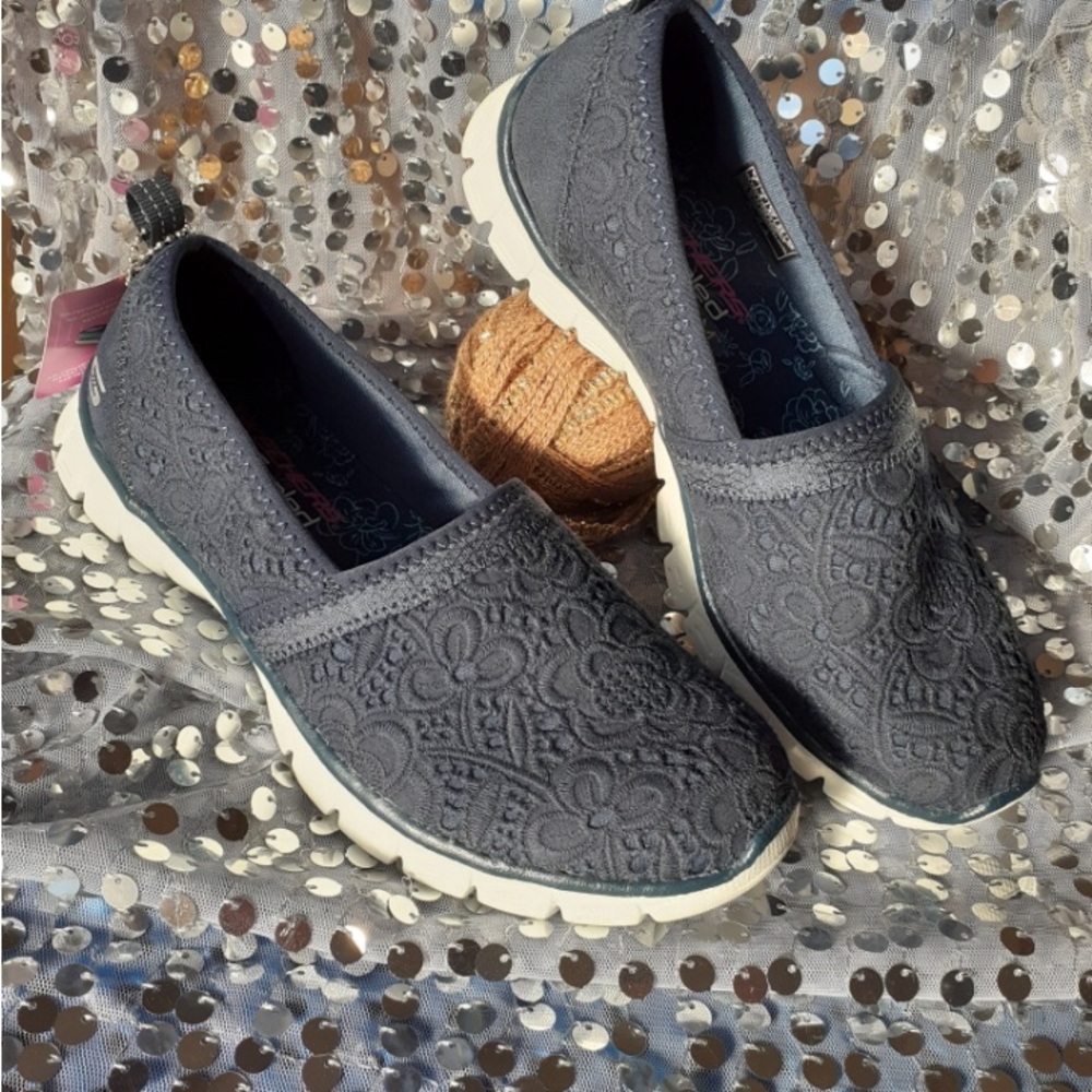 W-7 Sketchers Slip-On, Memory Foam Insoles, Navy Blue Floral Embroidery